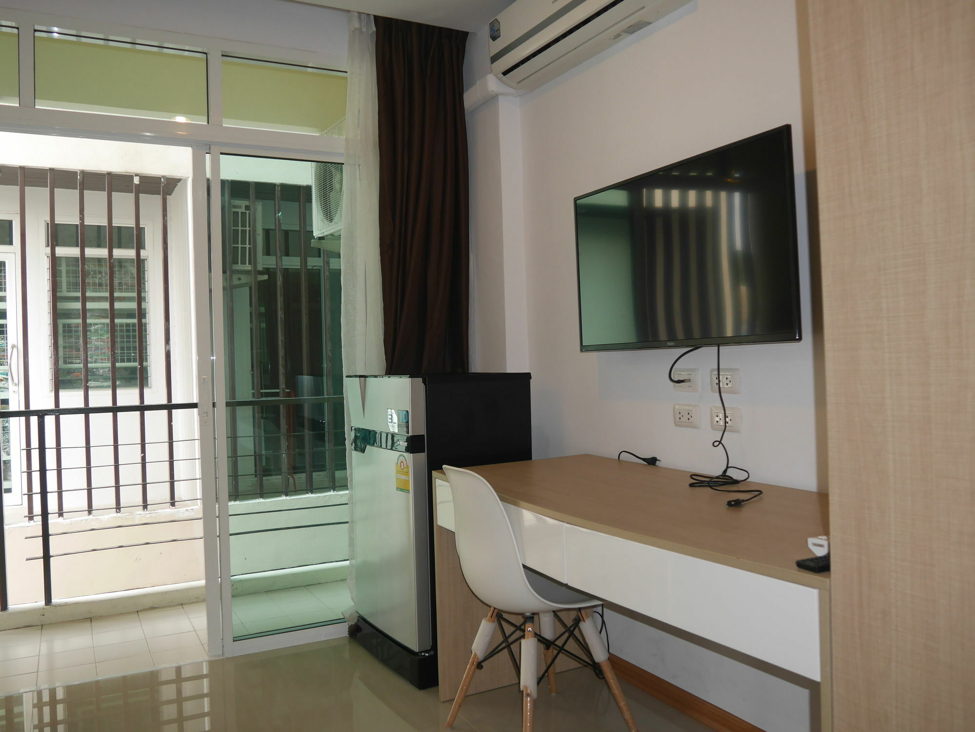 Darisa Apartment Service Patong Exterior foto